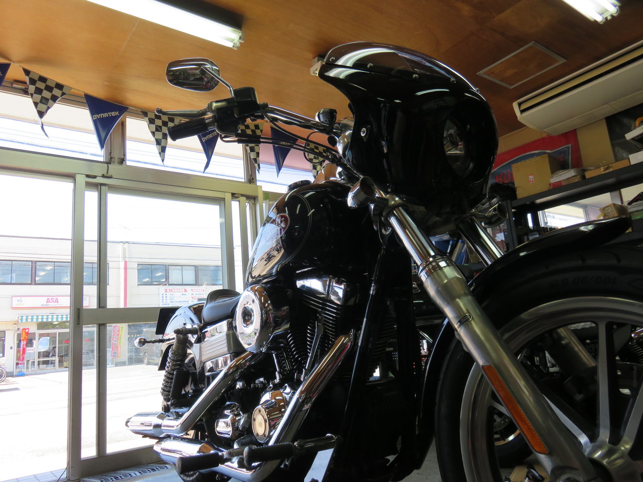 2008年式FXDLの前後エンジンラバーマウント交換 : HarleyDavidson
