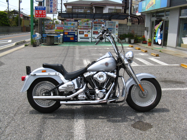 2000年式FLSTF ファットボーイのローダウン : HarleyDavidson