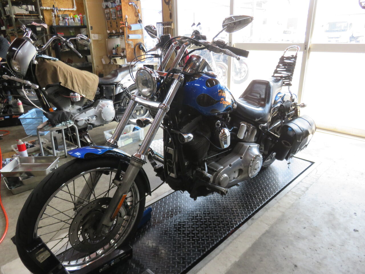 ☆2008年式FXST☆おNEWのシートでご機嫌だ☆Lepera☆ : HarleyDavidson