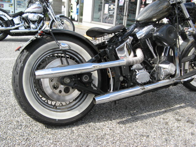 2018年式ファットボーイFLSTFS リアサスペンション 美品