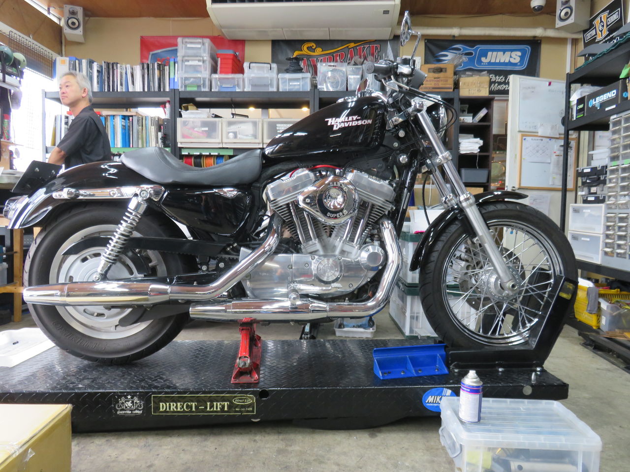 2008年式XL883 リアホイール交換!! : HarleyDavidsonパーツ 2008年式XL883 リアホイール交換!! : HarleyDavidsonパーツ