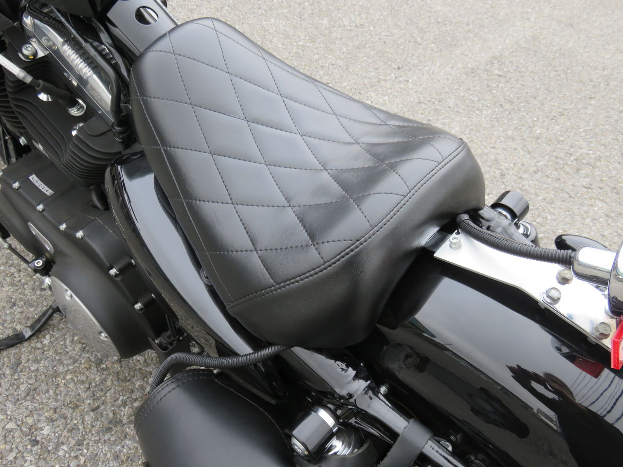 ハーレーXL1200X/S、XL1200Vラペラシート 楽天市場】xl1200x シート ラペラの通販