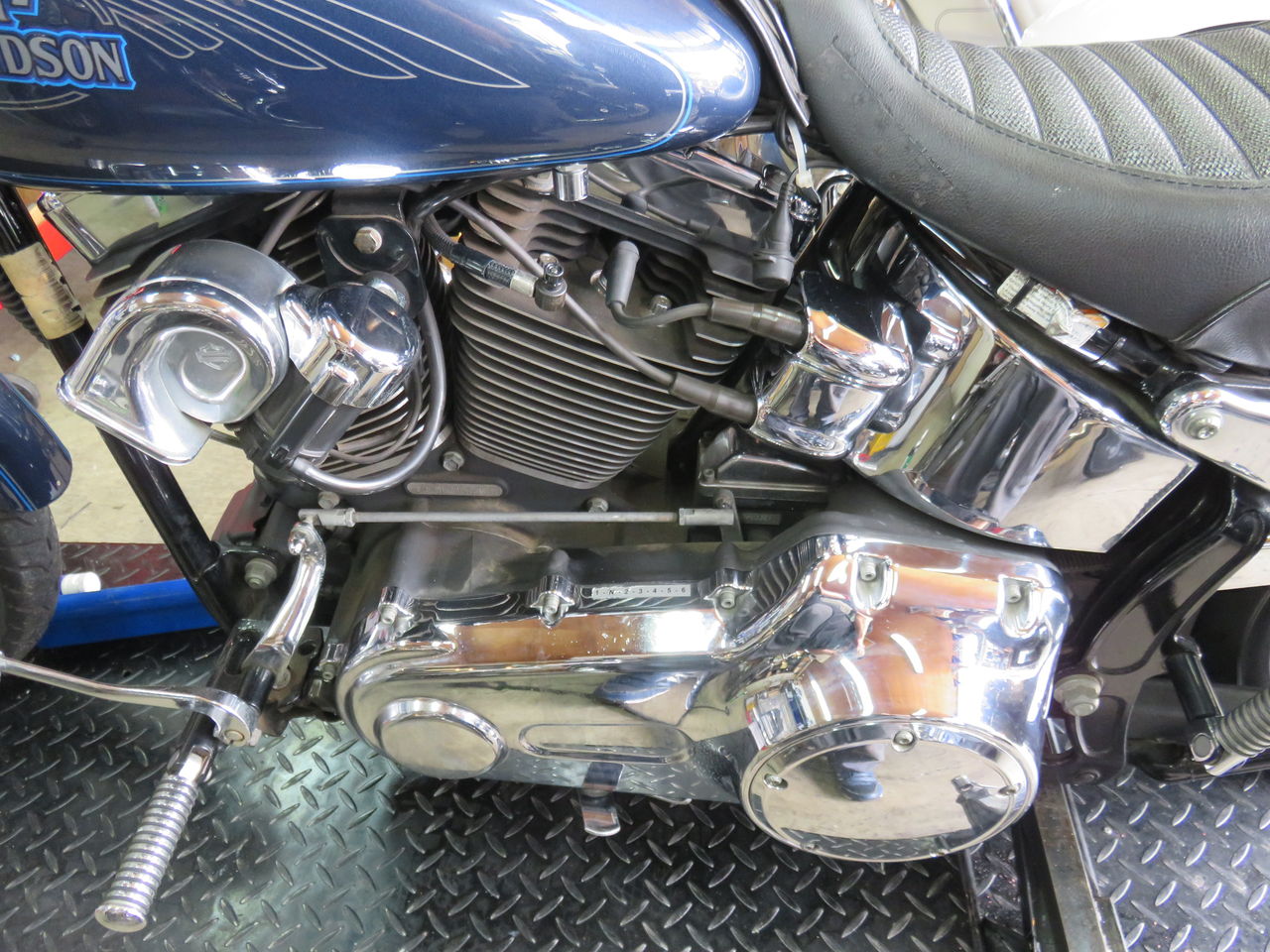 2008FXSTCインジェクションのタンクからガソリン漏れ!ホース 2008FXSTCインジェクションのタンクからガソリン漏れ!ホース