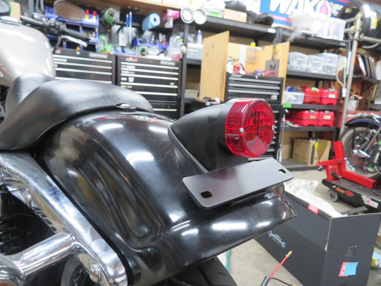 ♪XL883R/2012年式 純正 左右 サイドモール/リアフェンダーステー