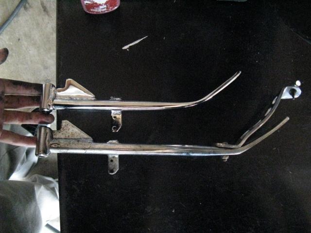 2003年式XL883 ショートキックスタンド取り付け