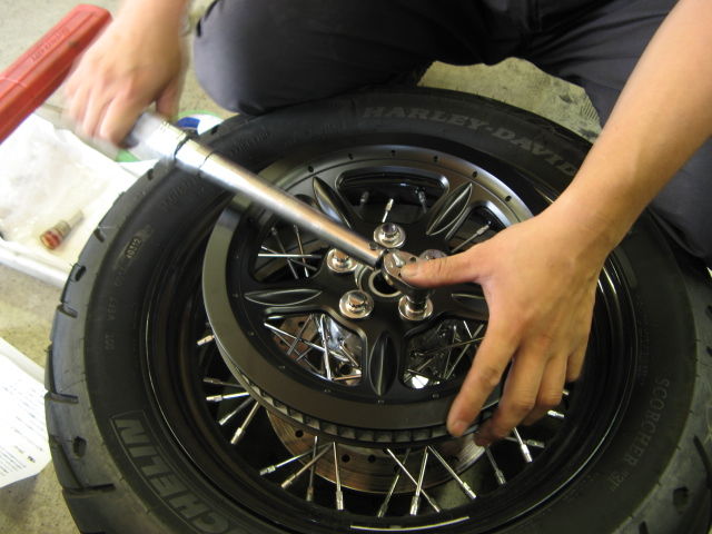 2013年式XL1200X スポーツスター・フォーティーエイトにUSリアプーリー 