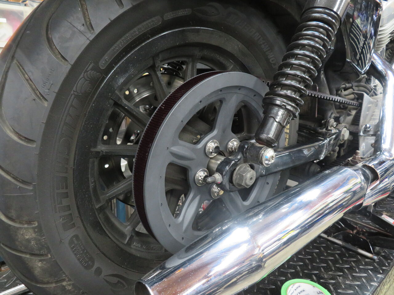 2005年式XL883 ベルトとプーリー交換!! : HarleyDavidsonパーツ