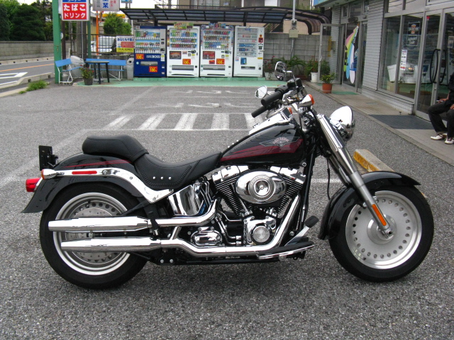 2007年式FLSTF ファットボーイのリアローダウン