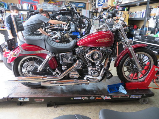 2005年式 FXDL リアウインカー交換 : HarleyDavidsonパーツ