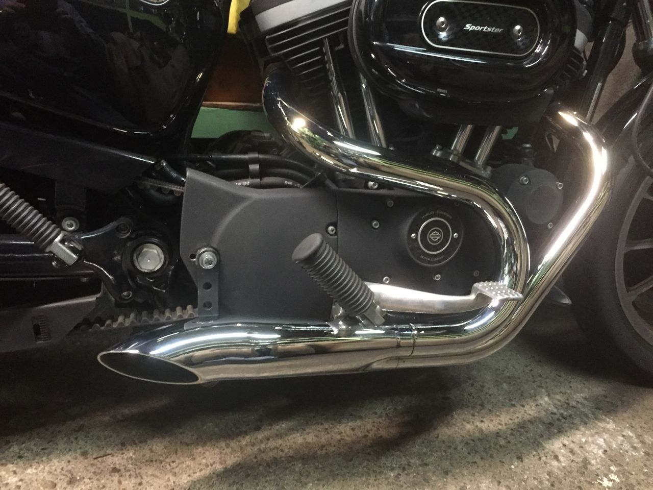 スポーツスター2in1マフラー Harley Davidson ロードレイジ 2in1マフラー：1986〜03年