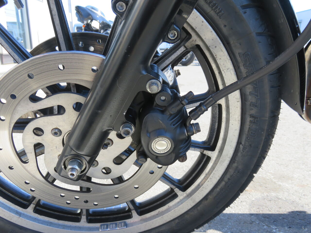 ハーレーFXLRS 純正ディスクブレーキローター前２枚後１枚　走行200km外し ハーレー ダビッドソン 純正 フロント ダブルディスク用 ブレーキ