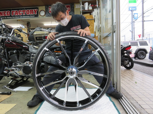当店では30インチホイールは取り扱いできません！！ : HarleyDavidson