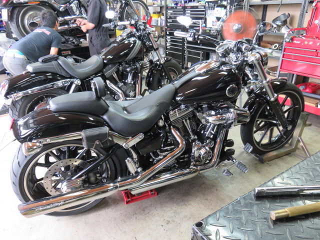 ハーレーFLSTN 純正ホイールタイヤ 極美品 ハーレーFLSTN 純正