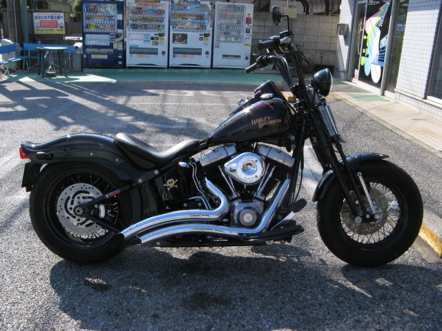 2009年式FLSTSB クロスボーンズのウインカー移設＆交換