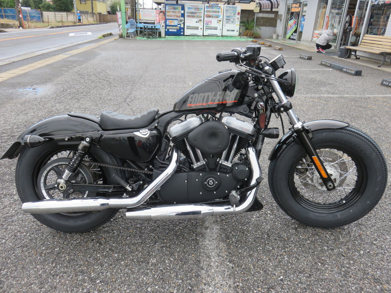2012年式XL1200X オイル漏れ修理と前後タイヤ交換！ : HarleyDavidson