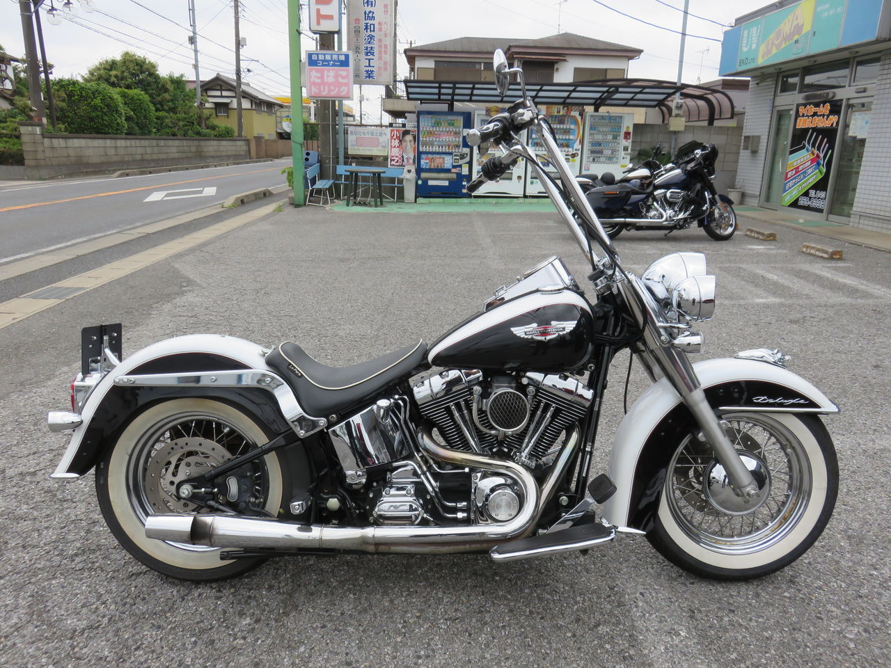 2006年式FLSTN キャブ交換&タコメーター取付！！ : HarleyDavidson