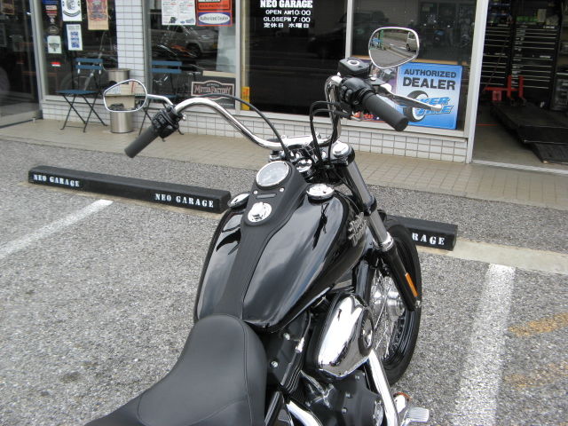 2013年式FXDBにリアショック交換とハンドル周り＋α