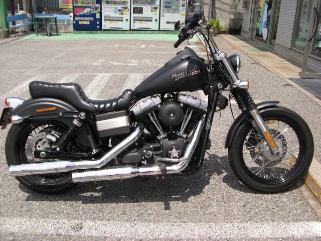 2012年式FXDB ダイナ・ストリートボブにショートショック取付