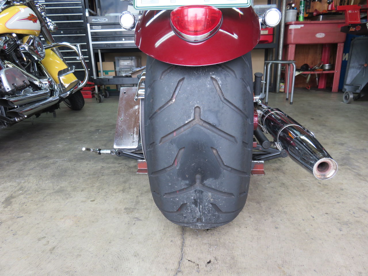 2009年式FXCWCのRタイヤ＜260＞交換とその他 : HarleyDavidsonパーツ 