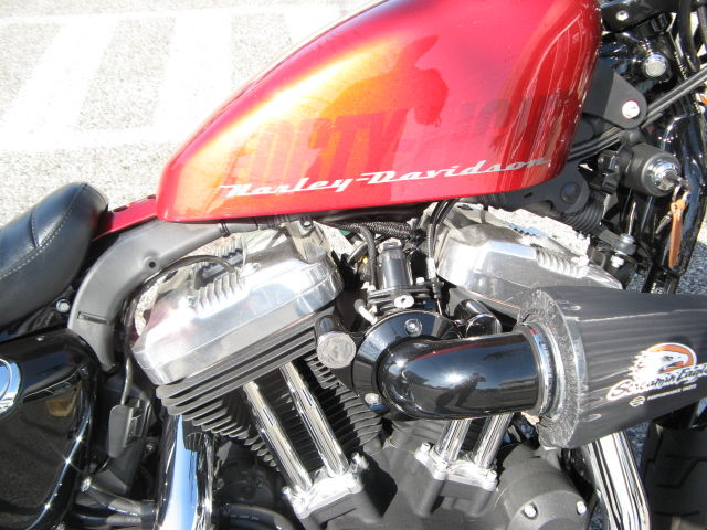 2013年式XL1200X フォーティーエイトで大人気のタンクアップ