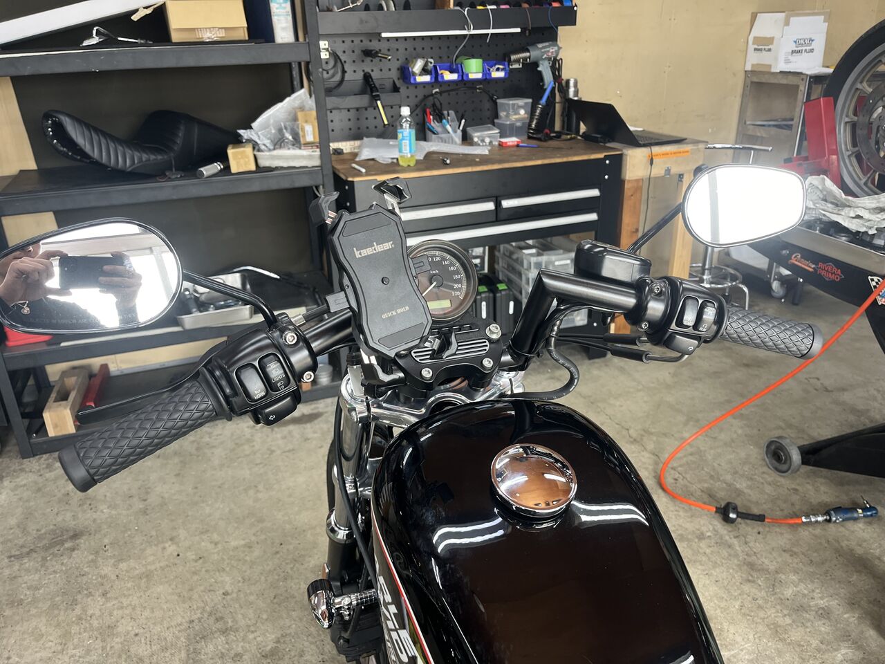 ☆2010年XL883R☆Zバーakaロボハン!装着の巻！☆ : HarleyDavidson 
