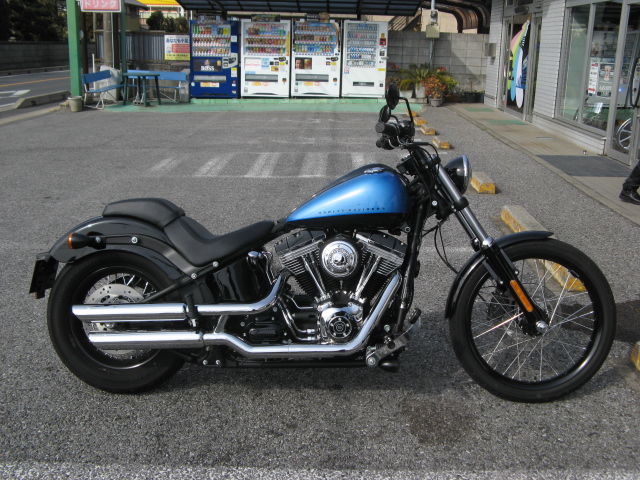 2011年式FXS ソフテイル・ブラックラインにサンダーマックス&リア 