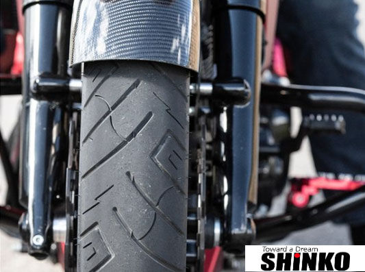 SHINKO シンコーSR777 WRホワイトリボン スポーツスター xl883 香り