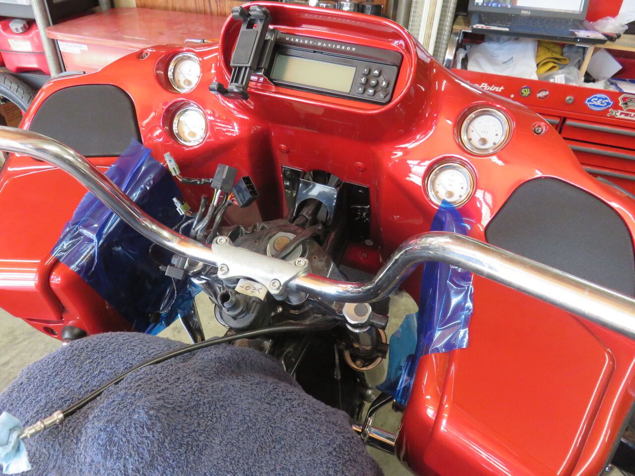 2013年式FLTRX ハンドル交換！！ : HarleyDavidsonパーツ 
