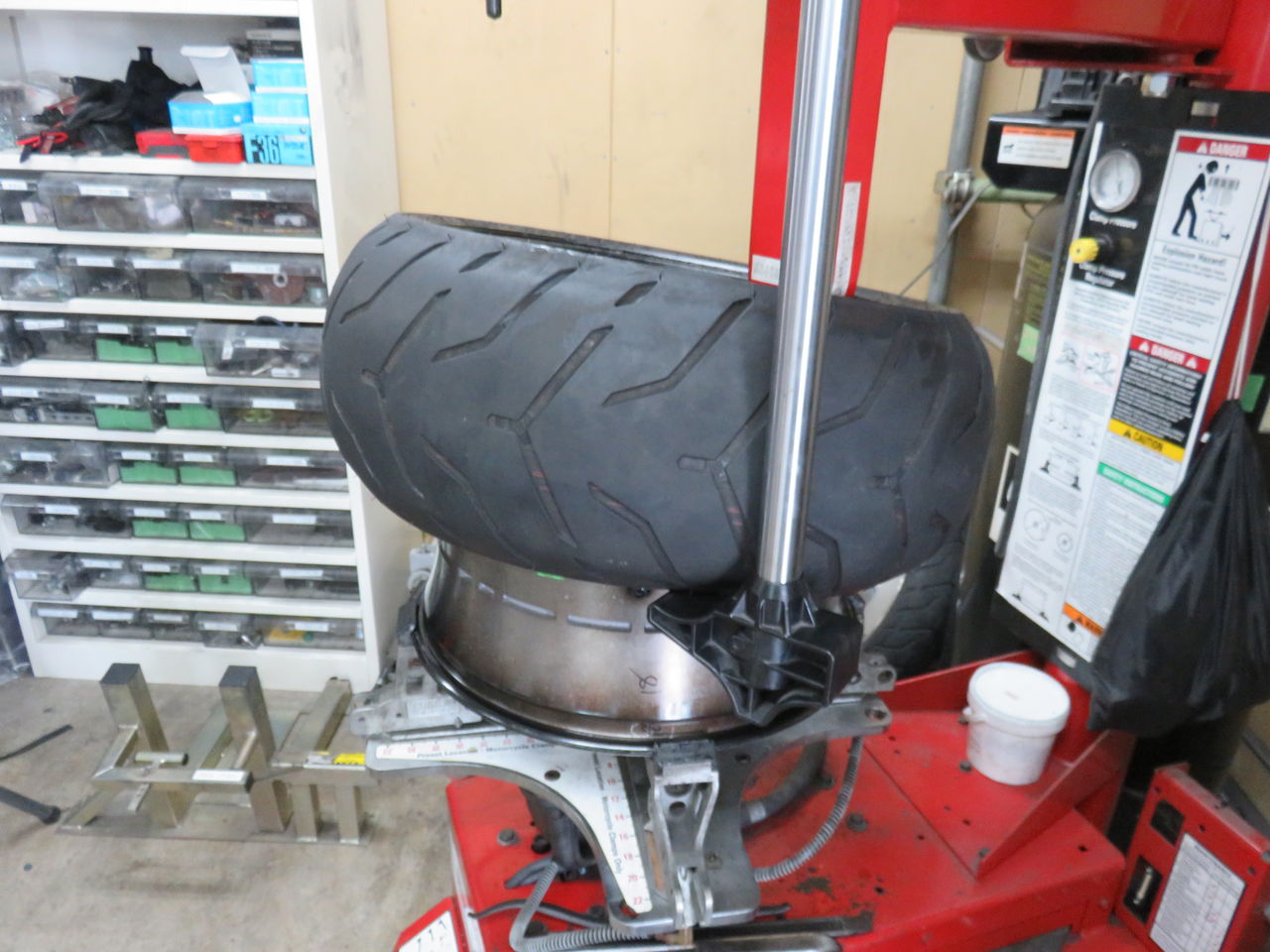 2014年式FXSB ブレイクアウト リアタイヤ260化 : HarleyDavidsonパーツ