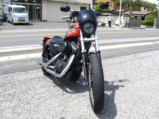 2005年式XL883R フロントフォークをローダウン!! : HarleyDavidson