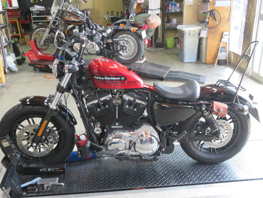 2018年式XL1200X リアショック交換！！！