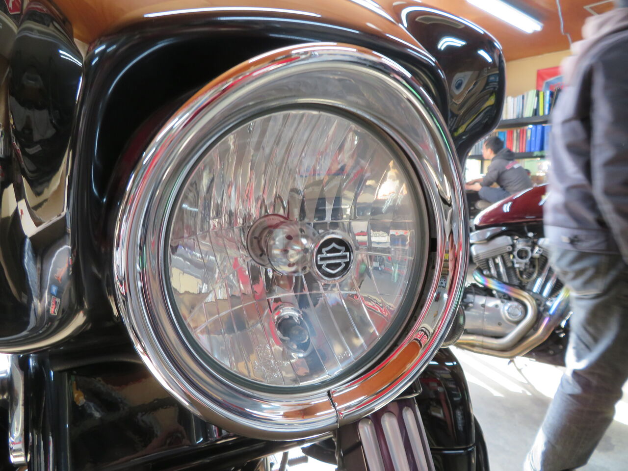 2011年式FLHX ヘッドライトLED化、明るぅぅぅぅ！ : HarleyDavidson