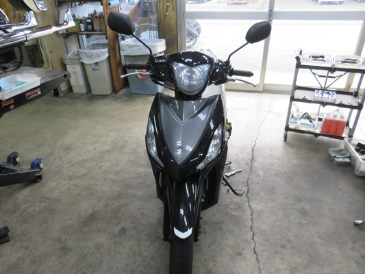 ガレージ代車のオイル交換🛵