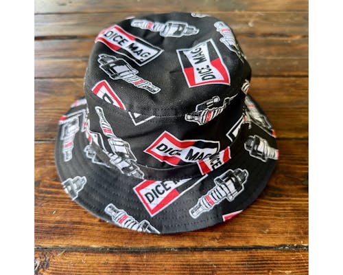 こんにちは！Cap or Hat！