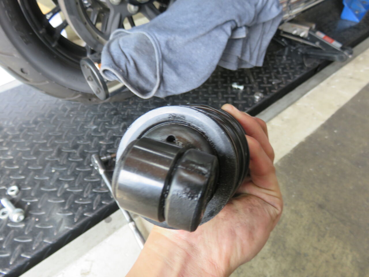 2018年式XL1200X リアショック交換！！！ : HarleyDavidsonパーツ