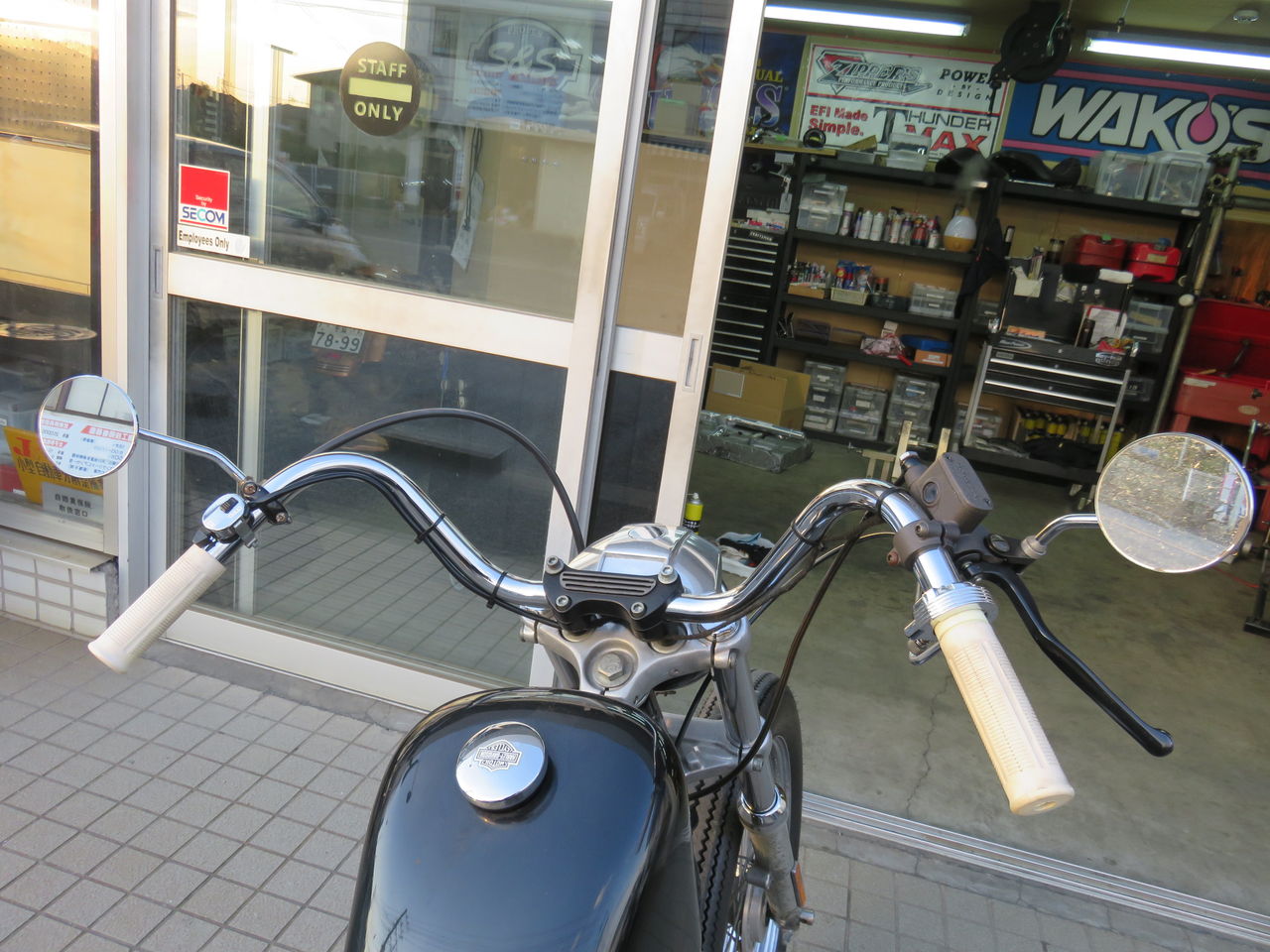 2000年式XLH883 ハンドル周りカスタム！！ : HarleyDavidsonパーツ 
