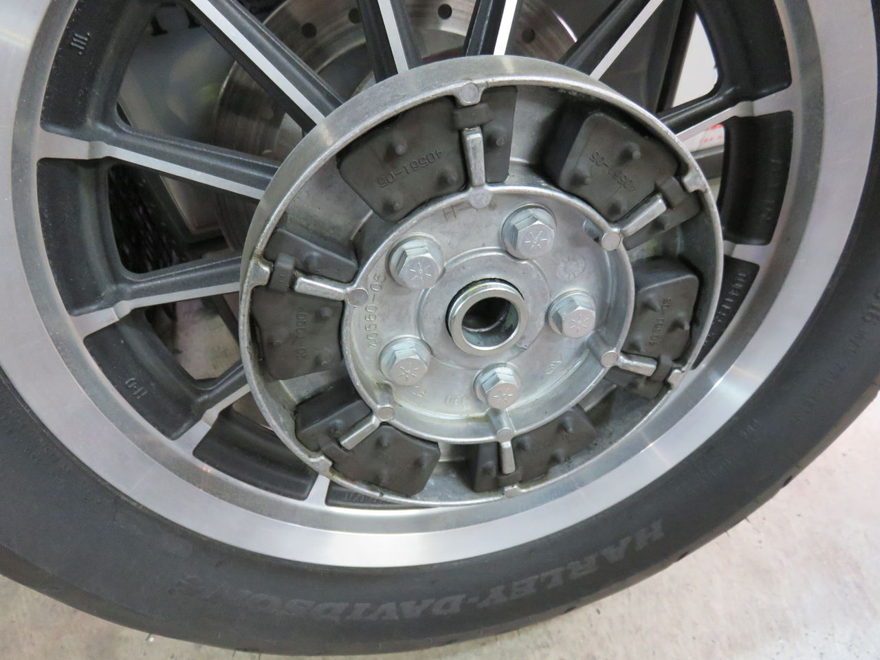 2012年式XL883R 北米プーリー化！！ : HarleyDavidsonパーツ