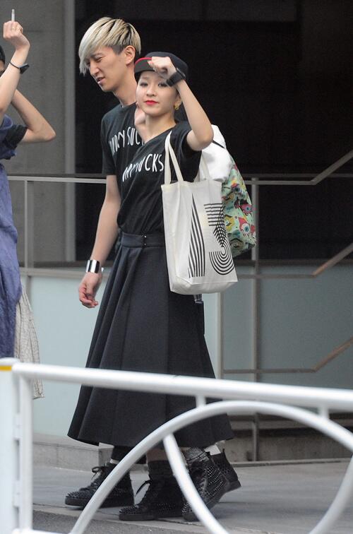 Perfumeのブス担当かしゆか 最新ファッションで颯爽と登場 こーでrom