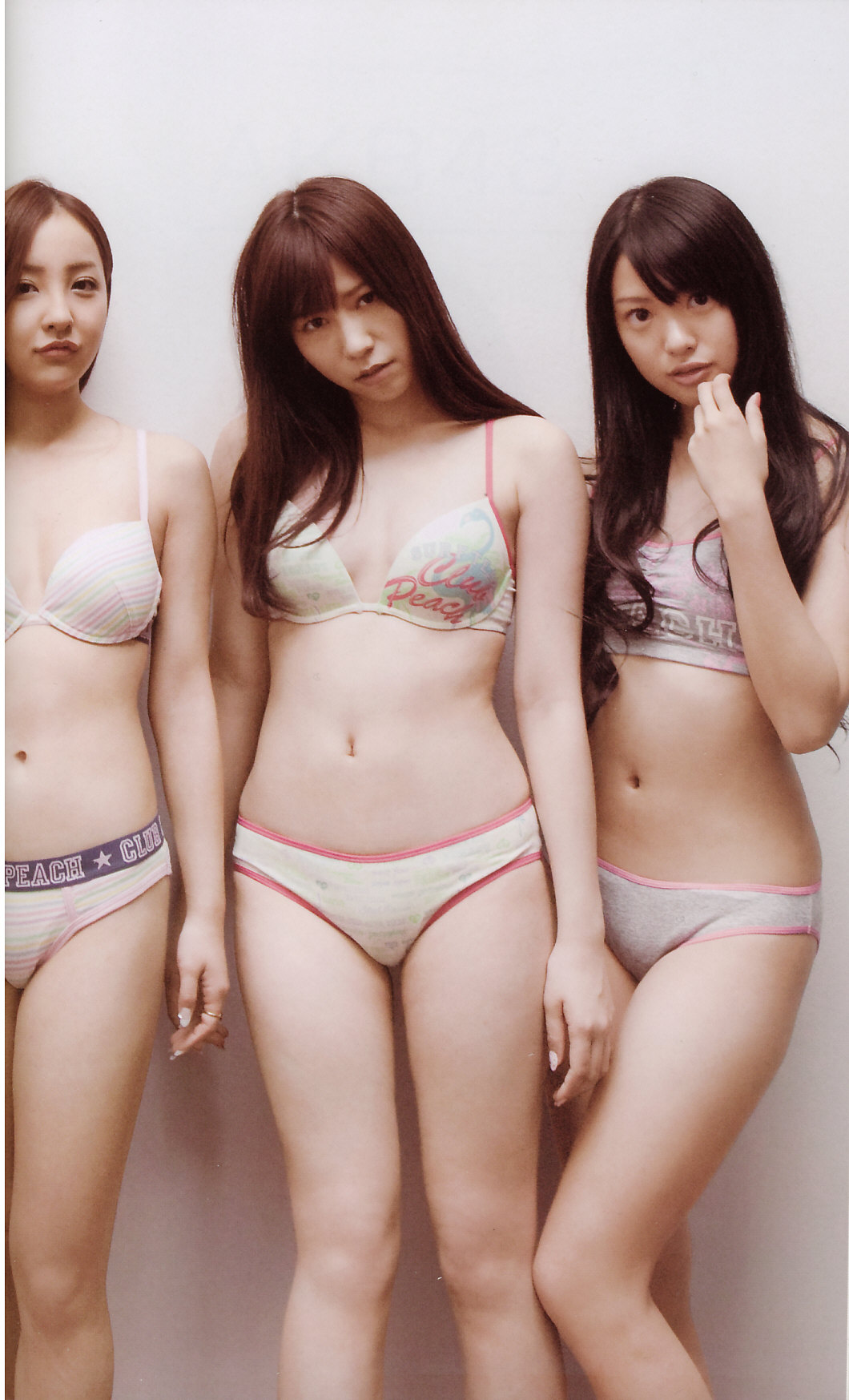 芸能人　アイコラ　無修正流出 AKB48、下着姿の写真が流出 : まにあっくすZ