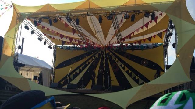 次はイントロがアジカンのパクリの曲やりまーす 中津川ソーラーmonoeyes曲紹介 Neoncolor