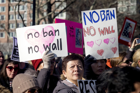 no-ban-no-wall-with-hearts