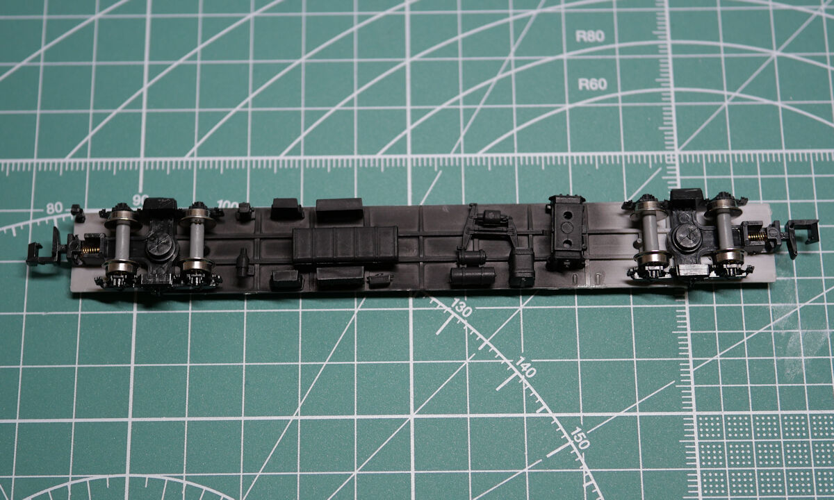 スロ81系 お座敷列車「シナ座」を作る【6・仮完成】 : 押上車両