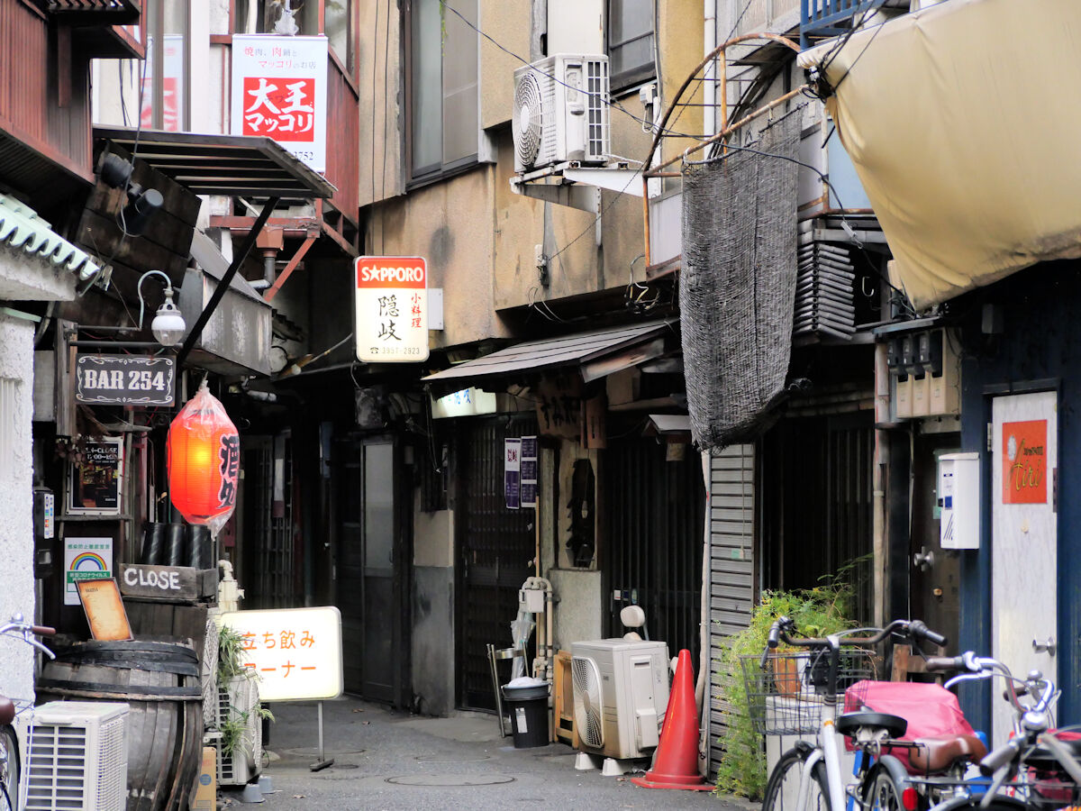 商店の解体工事が開始 板橋区大山の再開発 2 模型鉄スタッフの製作日報