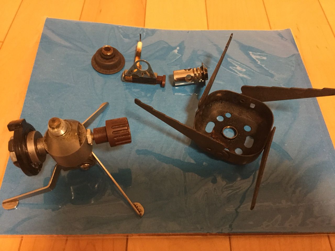 イワタニのジュニアバーナーの清掃を試みる I Am A Camper