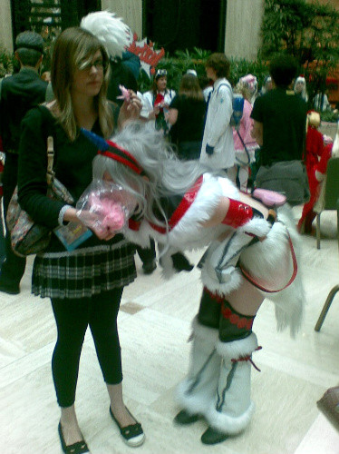 kirin_armor_cosplay_candid_by_Tama_llama