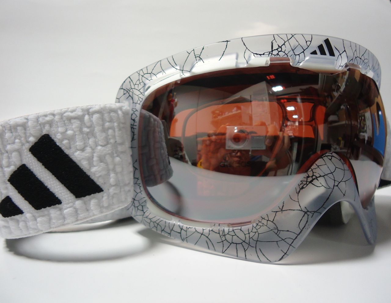 ヴィクトリア本店 アディダスゴーグル勢揃い Victoria Staff Blog