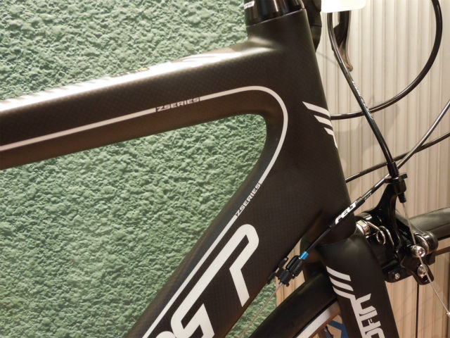 2012 FELT 『 Z6 』カーボンフレームなのにお買得！！ : Viento