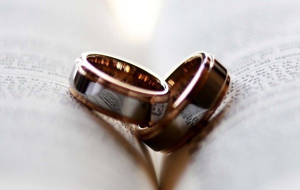 ring-2407552_1280
