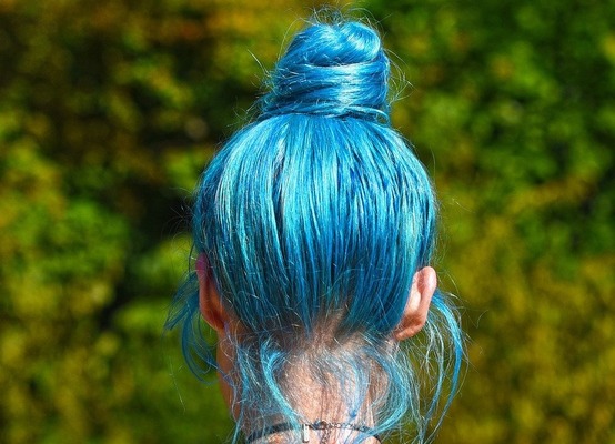 blue-hair-3503011_1280