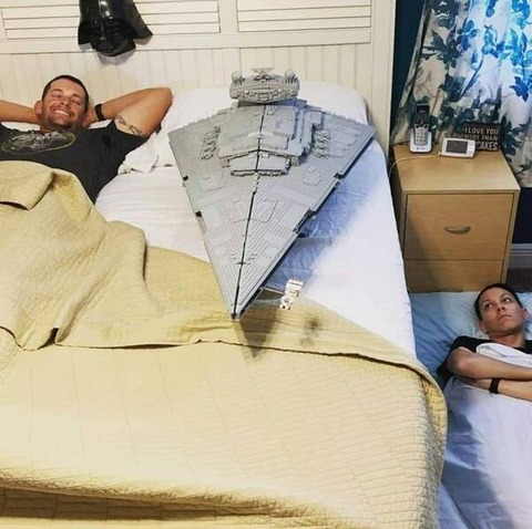 オタクにとって妻より大事なもの…